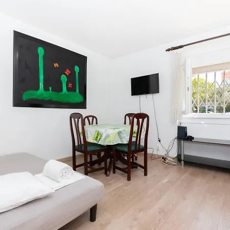 Olivais 2br Near Metroairport By Perfect Getaway Апартаменти *