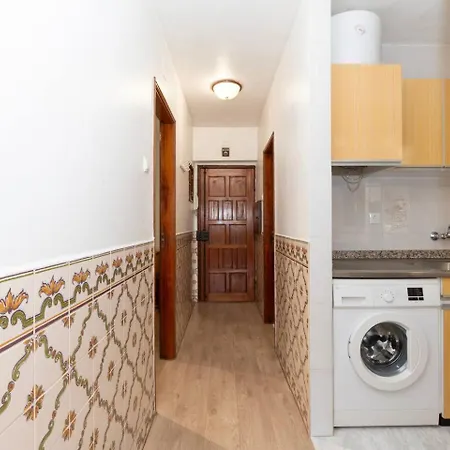 Olivais 2br Near Metroairport By Perfect Getaway * Лісабон